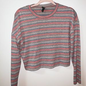 Cute sweater to wear around home or out!